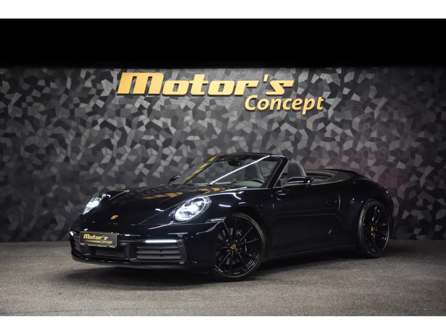 Porsche 992 Carrera 4S Cabriolet PDK Noir - 1
