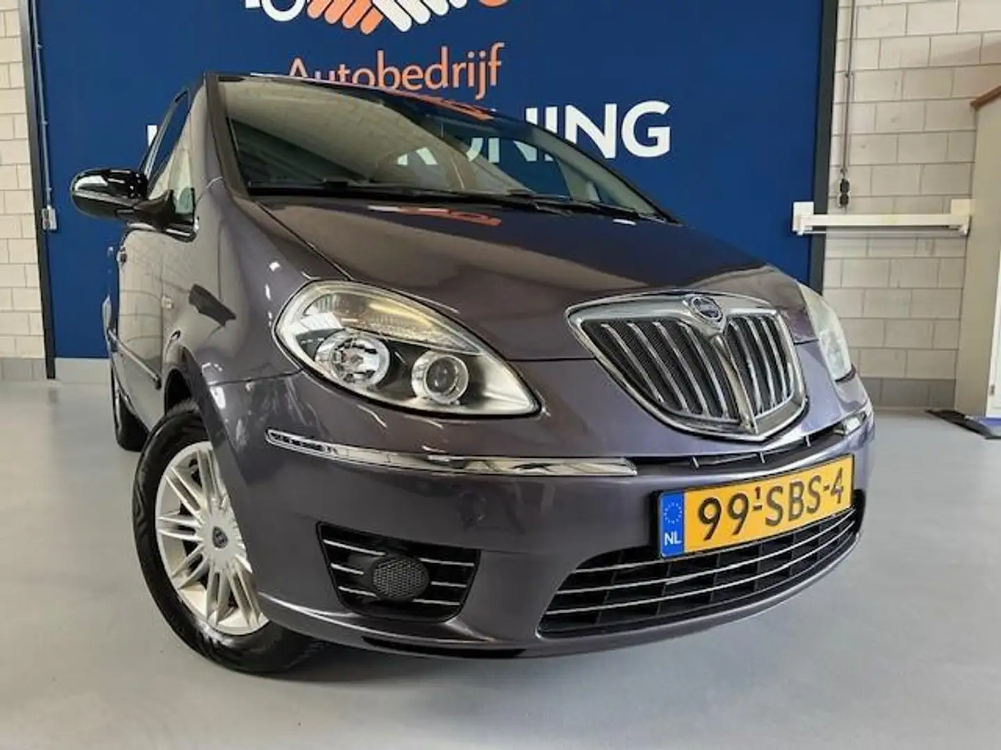 Lancia MUSA 1.4-16V Gold DFN S&S Automaat / bj.2011/ climate/c Grigio - 2