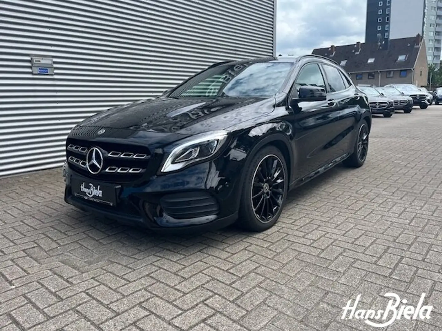 Mercedes-Benz GLA 220 GLA 220 4M AMG/Night/19"/Pano/LED/AHK/Leder Nav Black - 2