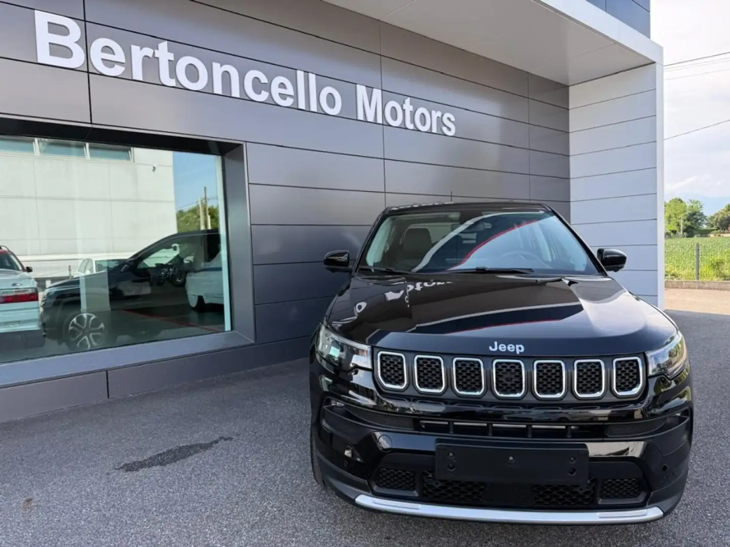 Jeep Compass 1.5 Turbo T4 130CV MHEV LIMITED LED-360°-ACC Nero - 2