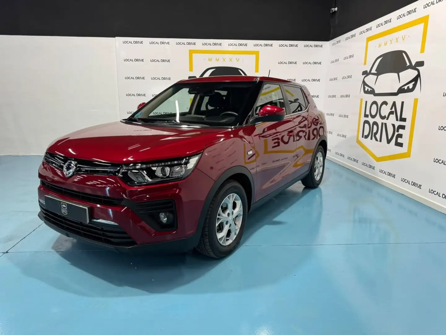 SsangYong Tivoli G15 Urban Plus 4x2 Aut. Rojo - 1