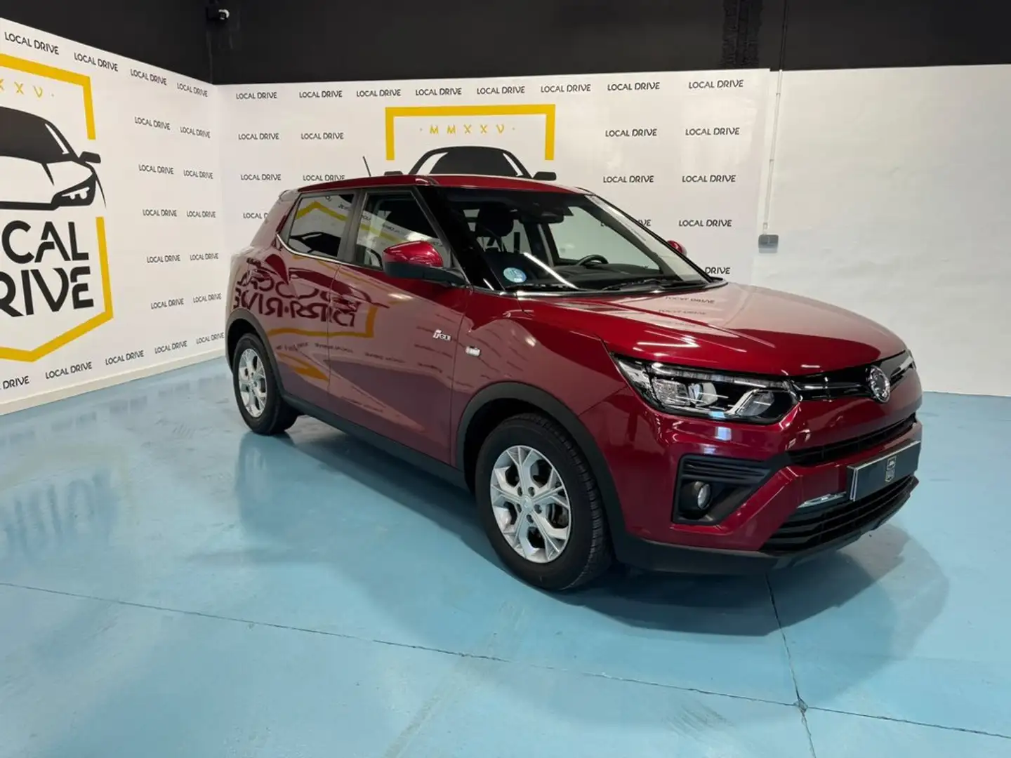 SsangYong Tivoli G15 Urban Plus 4x2 Aut. Rojo - 2