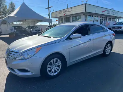 Gray 2013 Hyundai Sonata Sedan  6-Speed Automatic