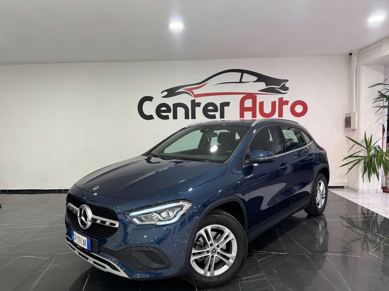 Mercedes-Benz GLA 180 GLA-H247 2020 Business auto