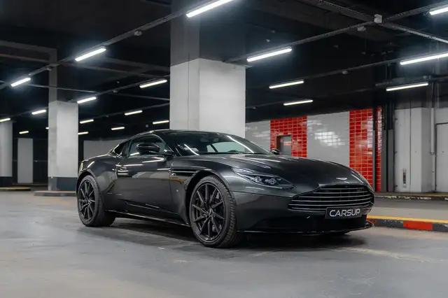 Aston Martin DB11 V12 5.2