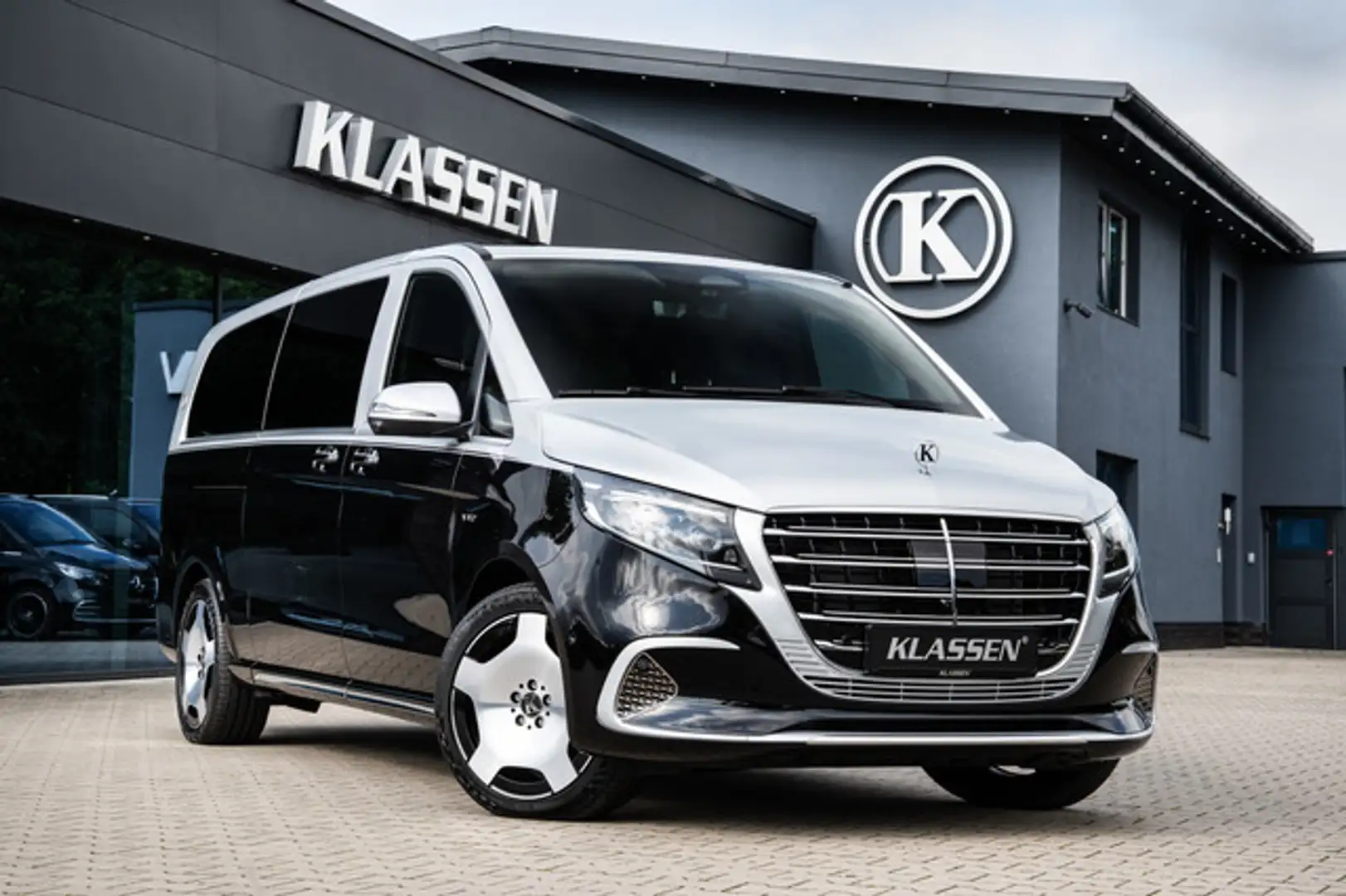 Mercedes-Benz V300 - VIP Business VAN KLASSEN 2025 - V-Klasse Noir - 1