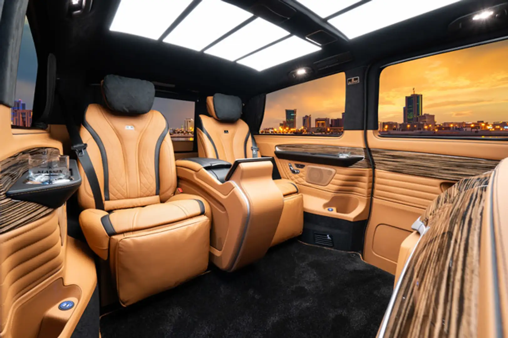 Mercedes-Benz V300 - VIP Business VAN KLASSEN 2025 - V-Klasse Noir - 2