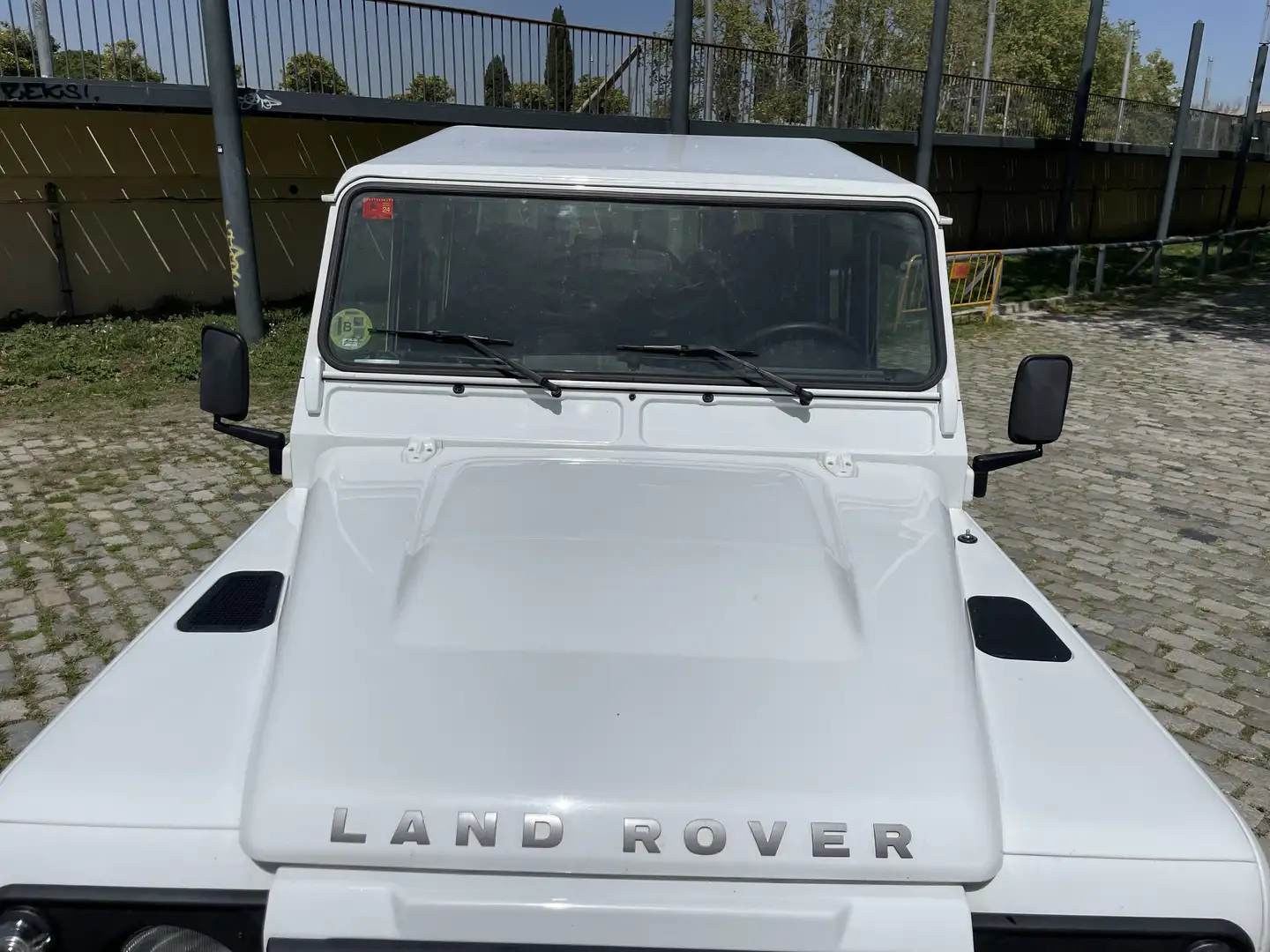 Land Rover Defender 110 DPF Station Wagon Rough II - 2