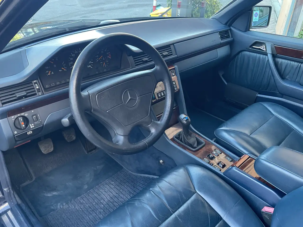 Mercedes-Benz E 200 Cabrio, foto 8