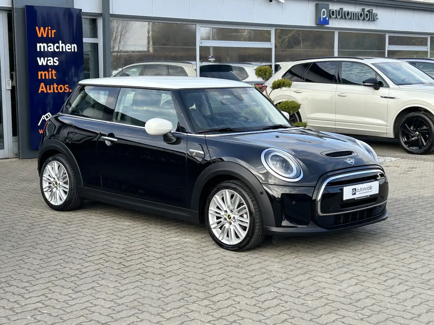 MINI Cooper SE Classic Trim*CCS**LED*VC*NAVI* Schwarz - 2