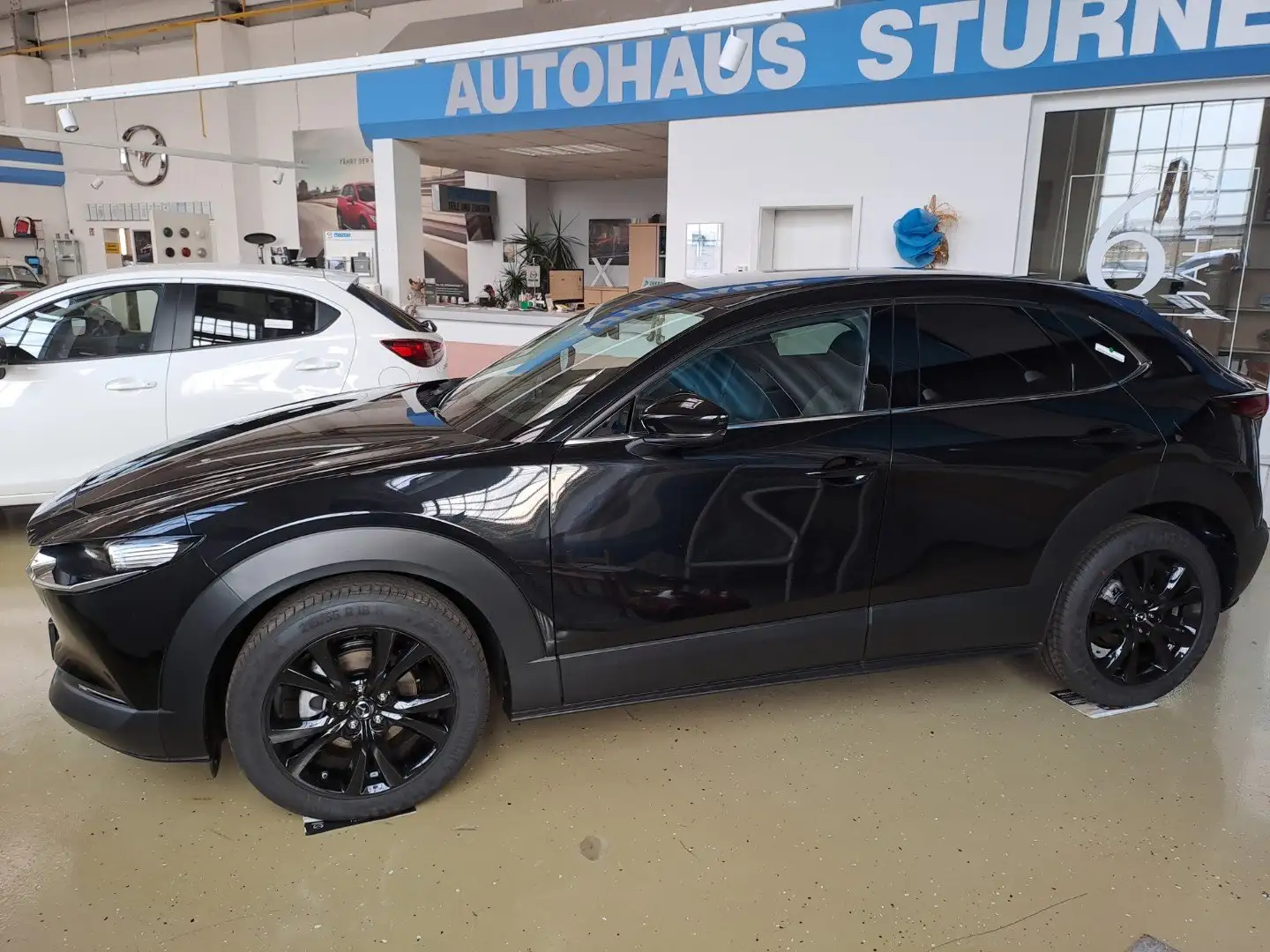 Mazda CX-30 e-SKYACTIVE G 150 HOMURA Schwarz - 1