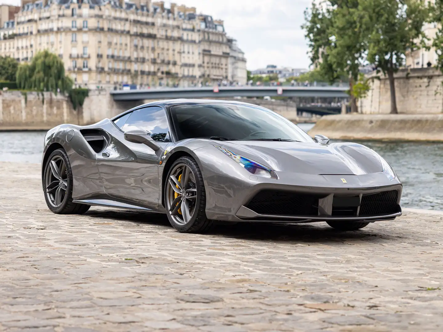 Ferrari 488 488 GTB 4.0 V8 670ch Gris - 1