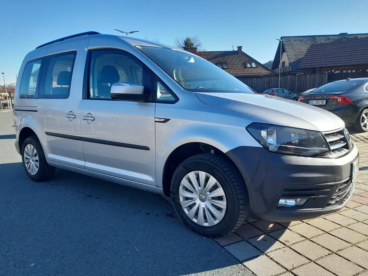 Volkswagen Caddy Caddy Kombi Trendline BlueMotion 2,0 TDI Silber - 1