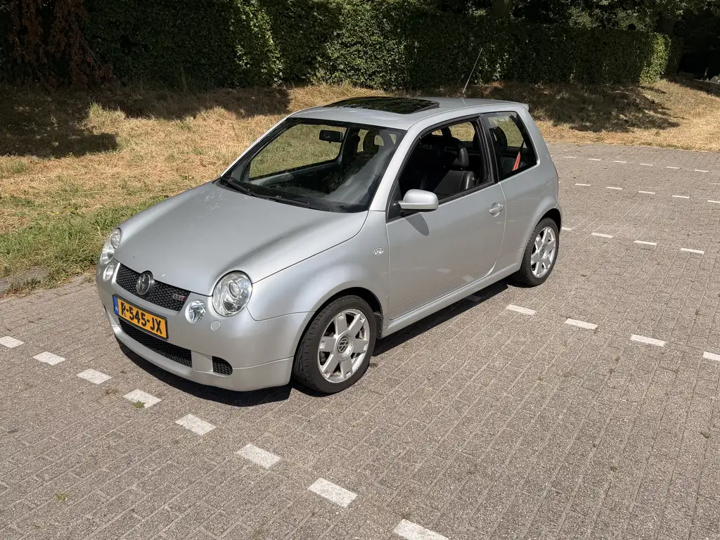 Volkswagen Lupo 2002 из Европы — купить под ключ