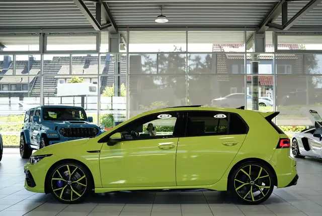 Volkswagen Golf view 11