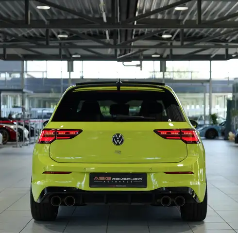 Volkswagen Golf view 9