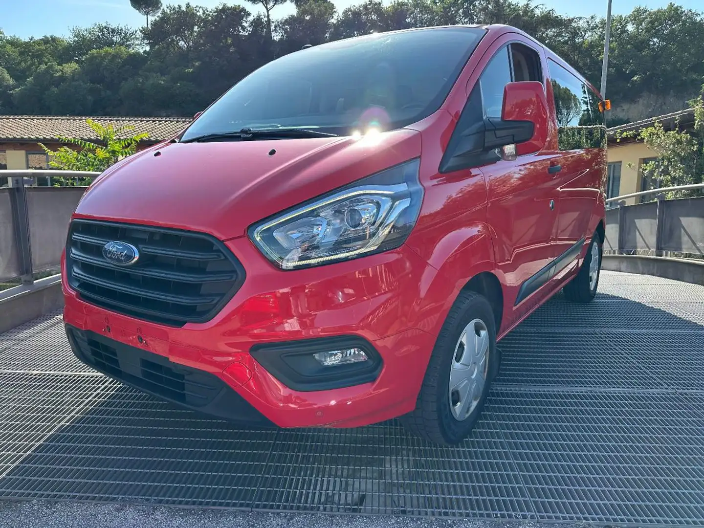 Ford Transit Custom 2.0 TDCi MOD 2019 9 POSTI L1 IVA COMPRESA 2 CLIMA Rouge - 2