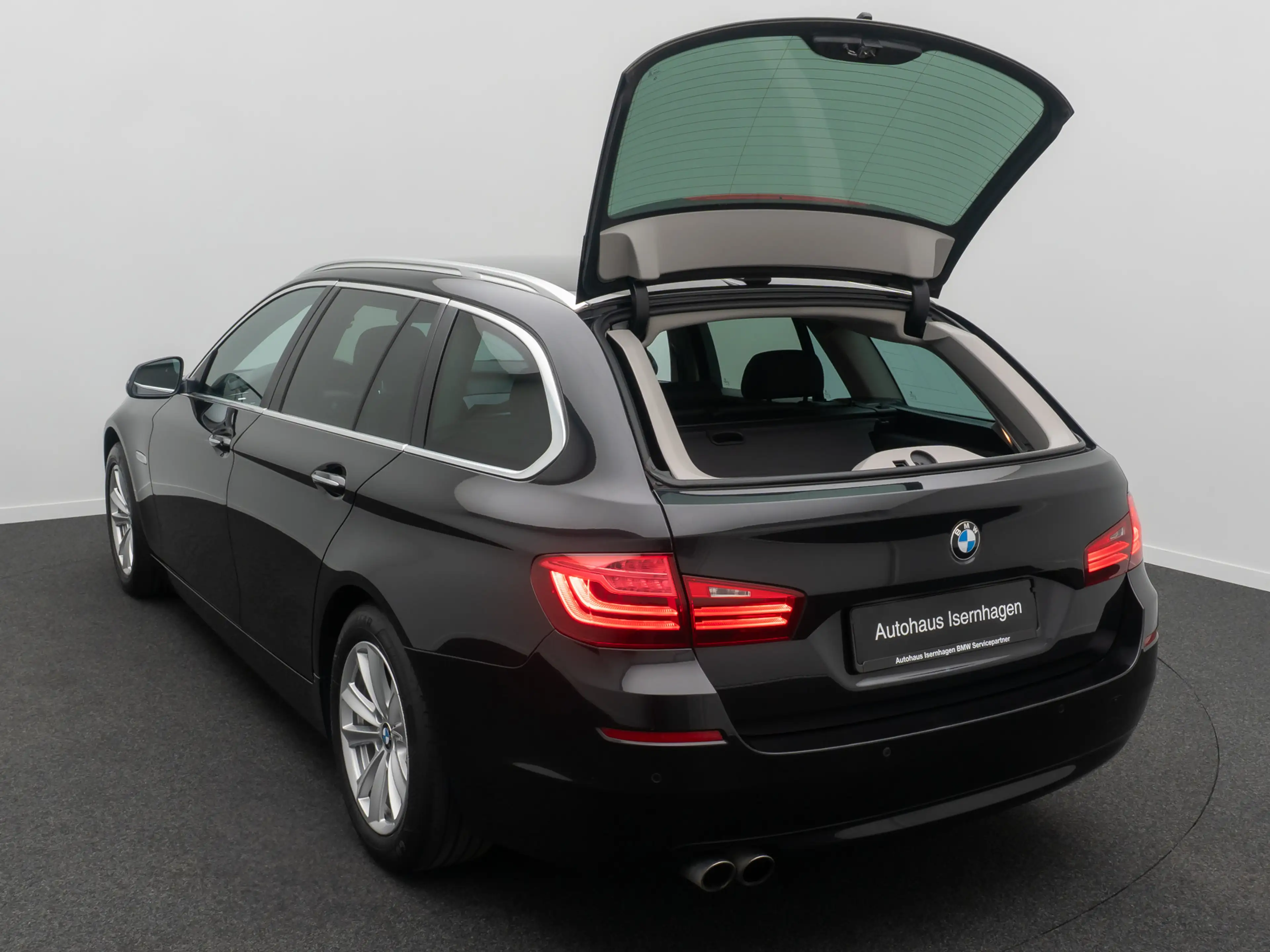 BMW 520 GeschwindigReg PDC HiFi NaviBusiness Lordos — photo 13