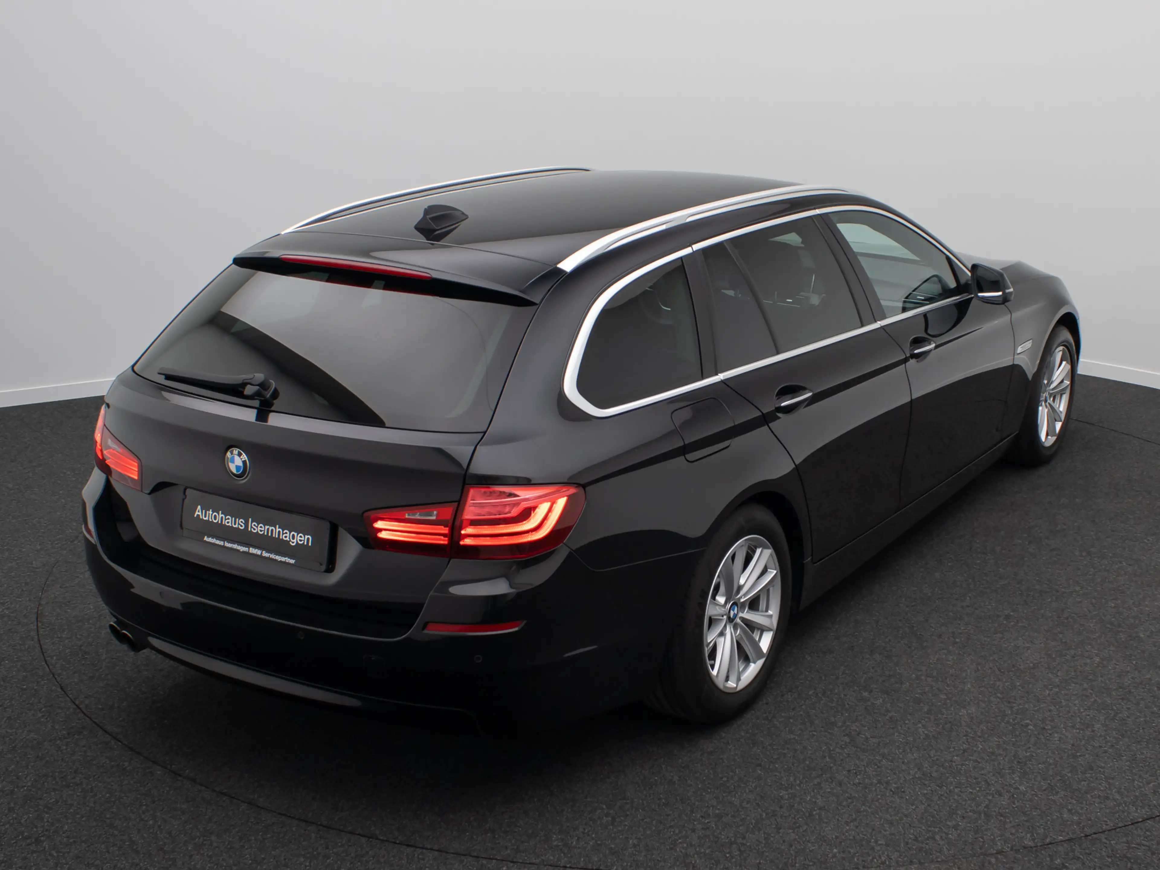 BMW 520 GeschwindigReg PDC HiFi NaviBusiness Lordos — photo 7
