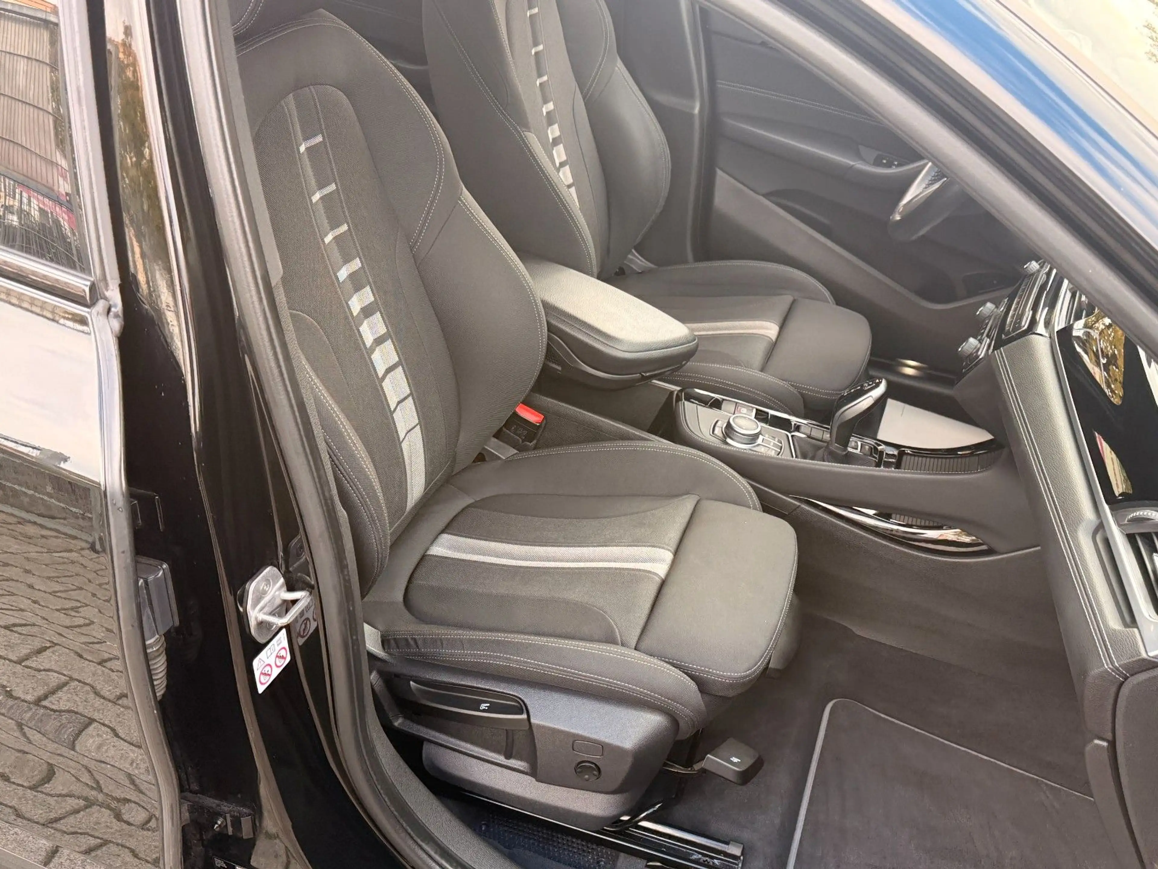 BMW X2 S.Drive 18 i Advantage Plus*M.SPORT-LR*GR.NAV — photo 12