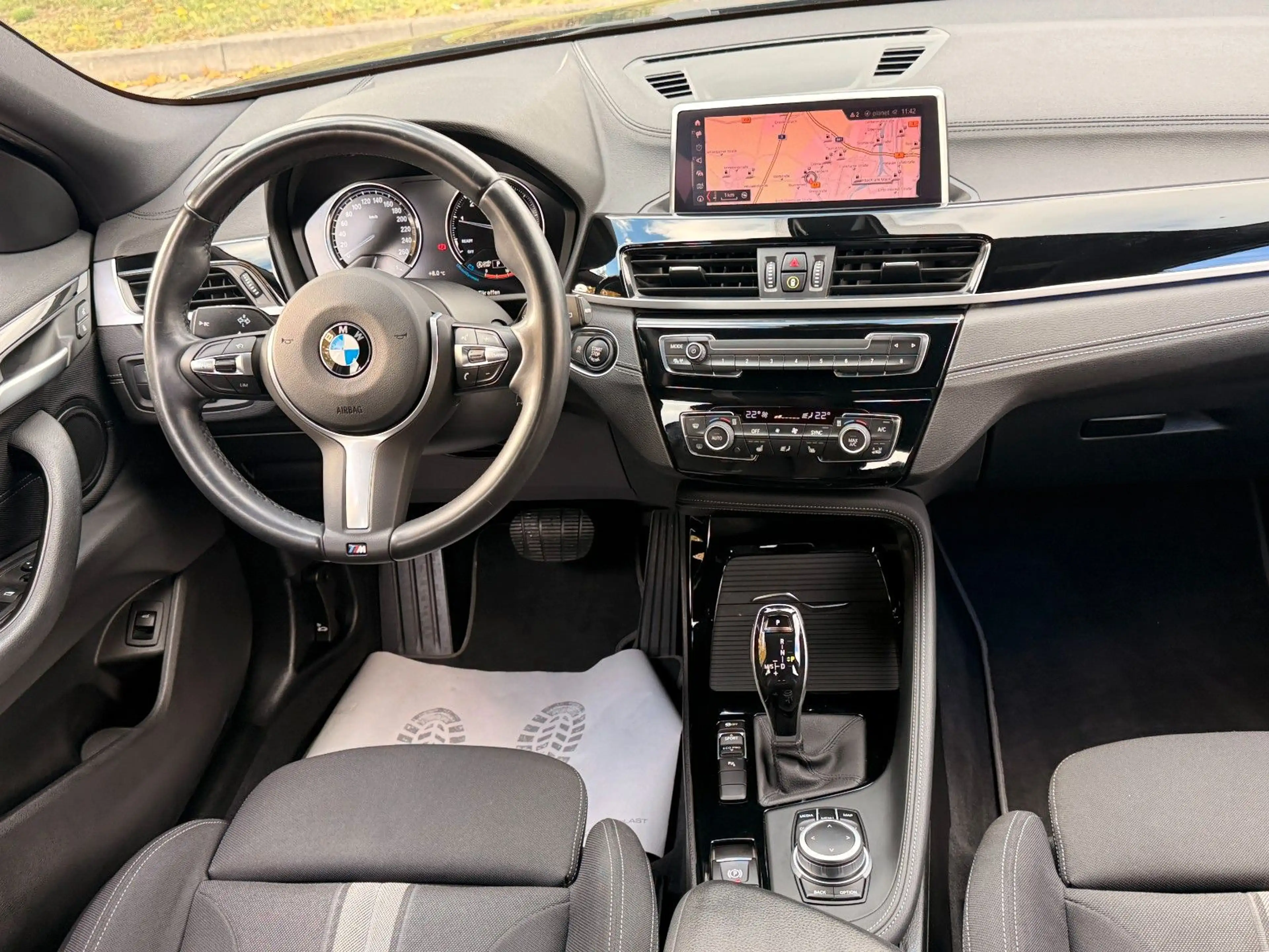 BMW X2 S.Drive 18 i Advantage Plus*M.SPORT-LR*GR.NAV — photo 13