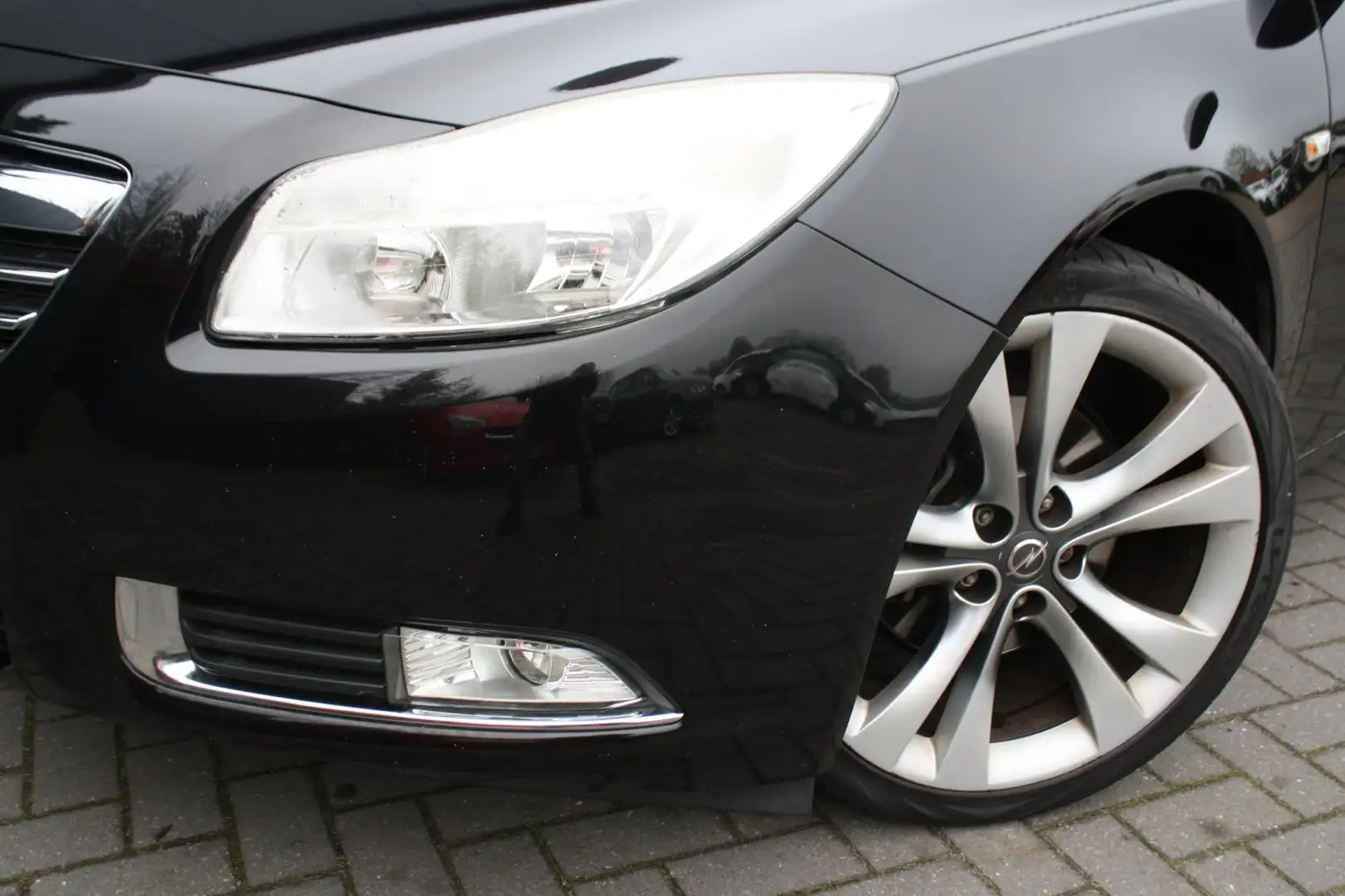 Opel Insignia Sports Tourer 1.6 T Cosmo - NAVIGATIE - 19" LM VEL Schwarz - 2