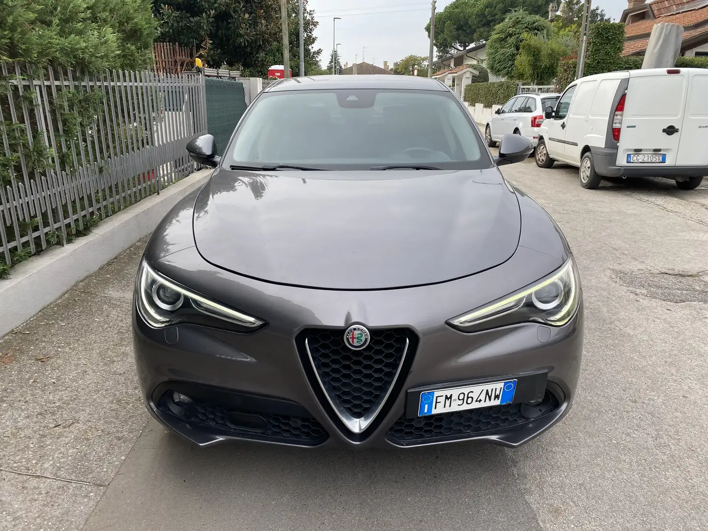 Alfa Romeo Stelvio 2.2 t Executive rwd 180cv auto Grigio - 1