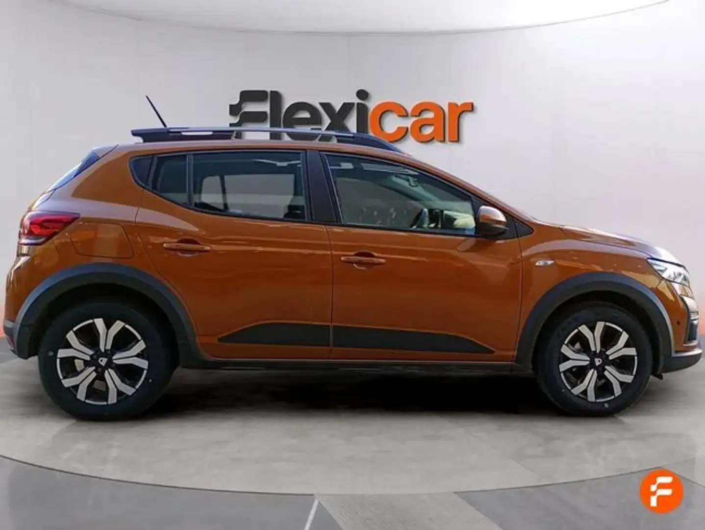 Dacia Sandero Stepway TCe Comfort CVT 67kW Naranja - 2