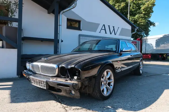 Jaguar Daimler Super V8|fahrbereit|267 KW|Memory|NAV|