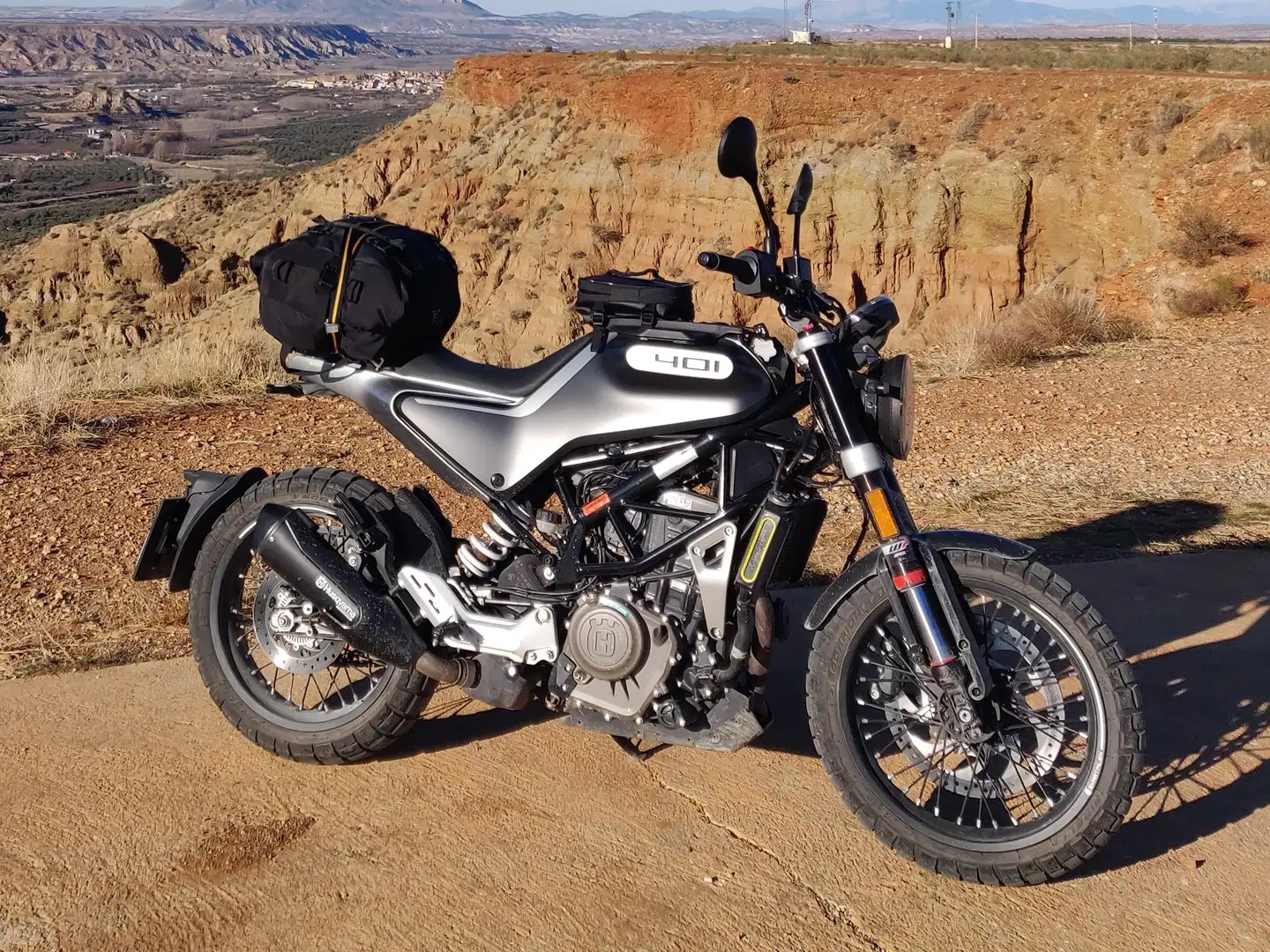 Husqvarna Svartpilen 401 2021 Fekete - 2