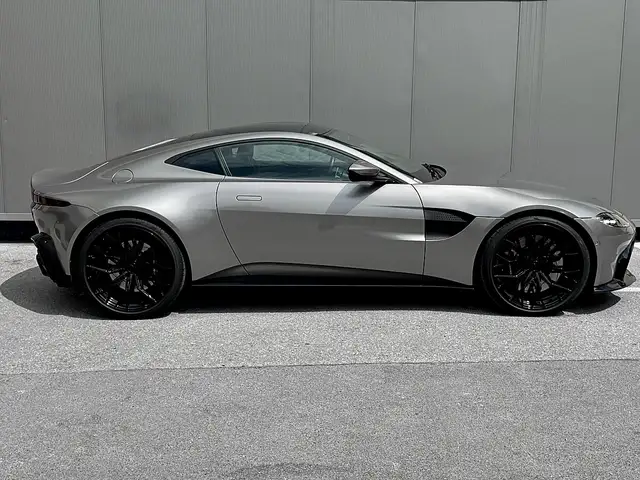 Aston Martin Vantage V8 Coupé Sportshift Ansicht 3