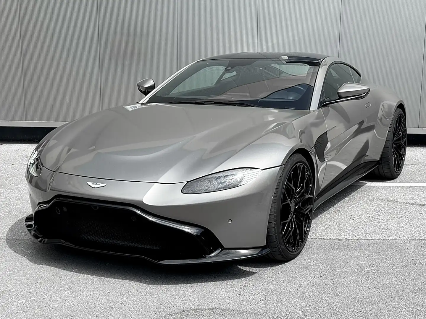Aston Martin Vantage V8 Coupé Sportshift Rot - 1
