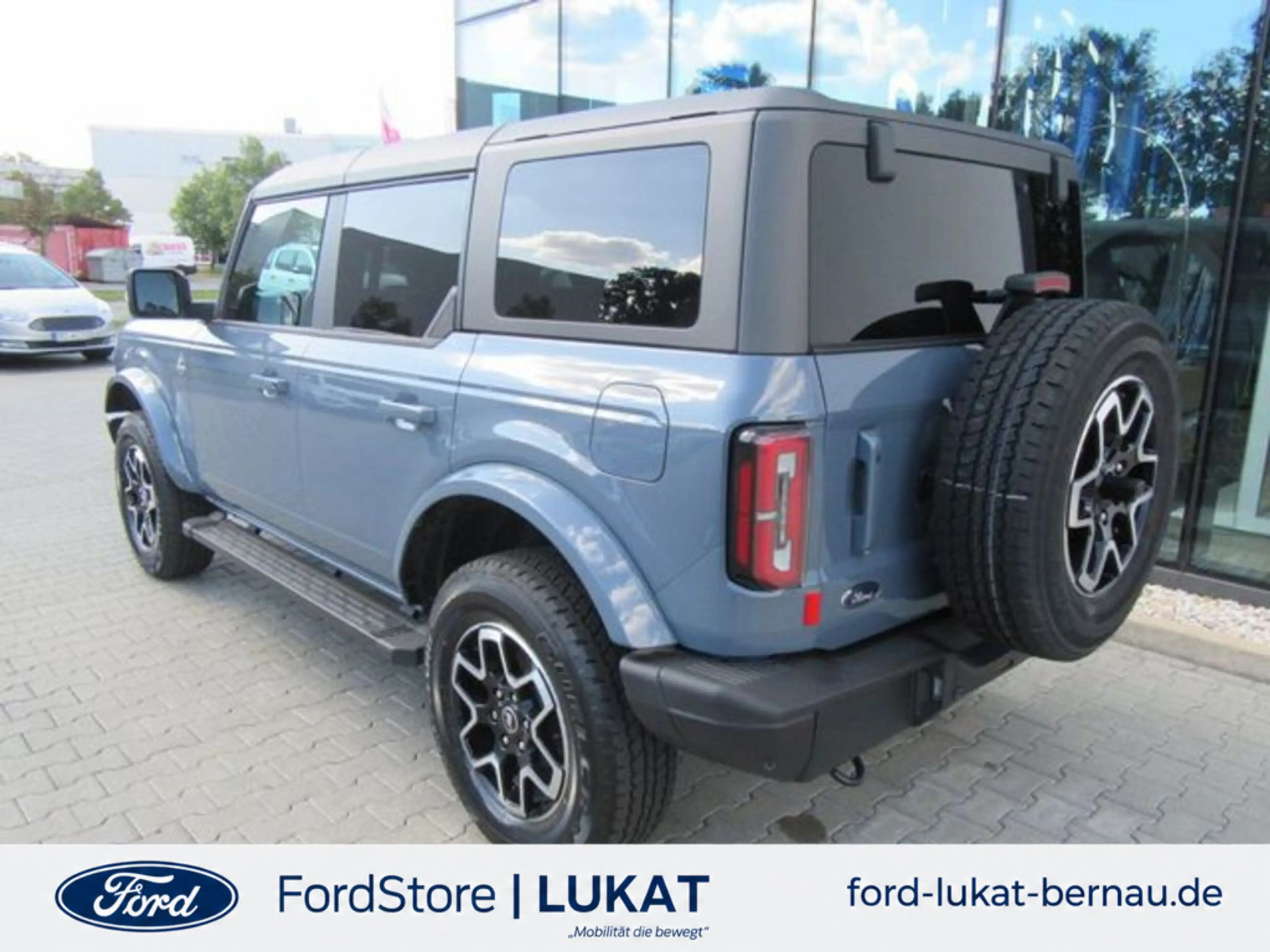 Ford Bronco 2.7 EcoBoost V6 Outer Banks — photo 8