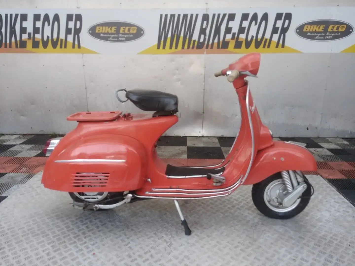 Vespa 150 Naranja - 1