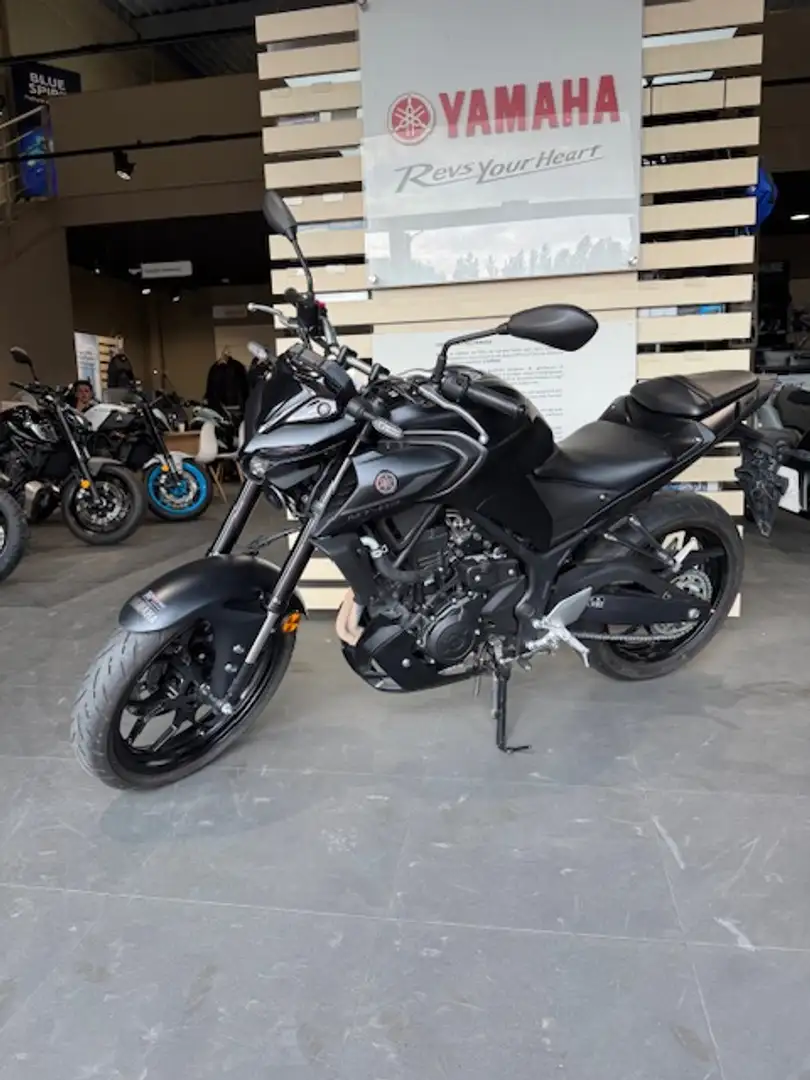 Yamaha MT-03 Fekete - 1