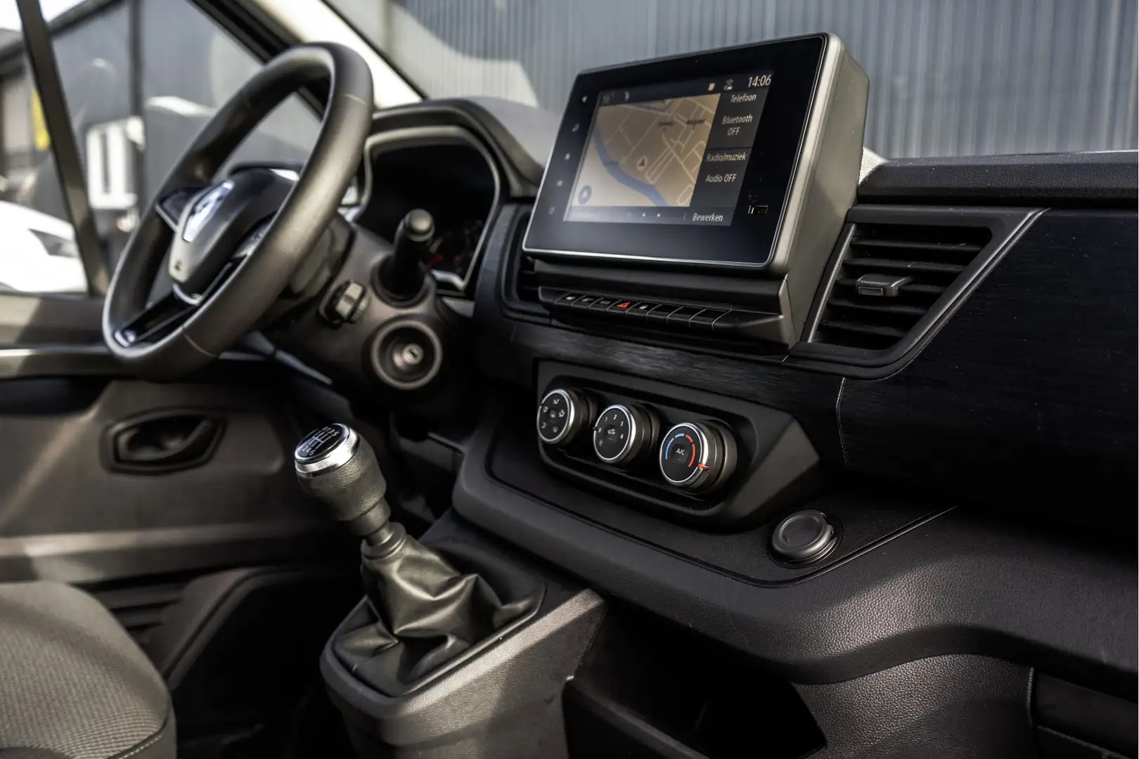 Renault Trafic Blue dCi 150PK | L2H1 | 9-Zits | LED | Canera | Na Rouge - 2