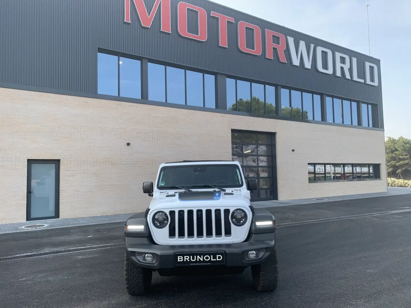 Jeep Wrangler Unlimited 2.0 4xe Rubicon 8ATX Fehér - 1
