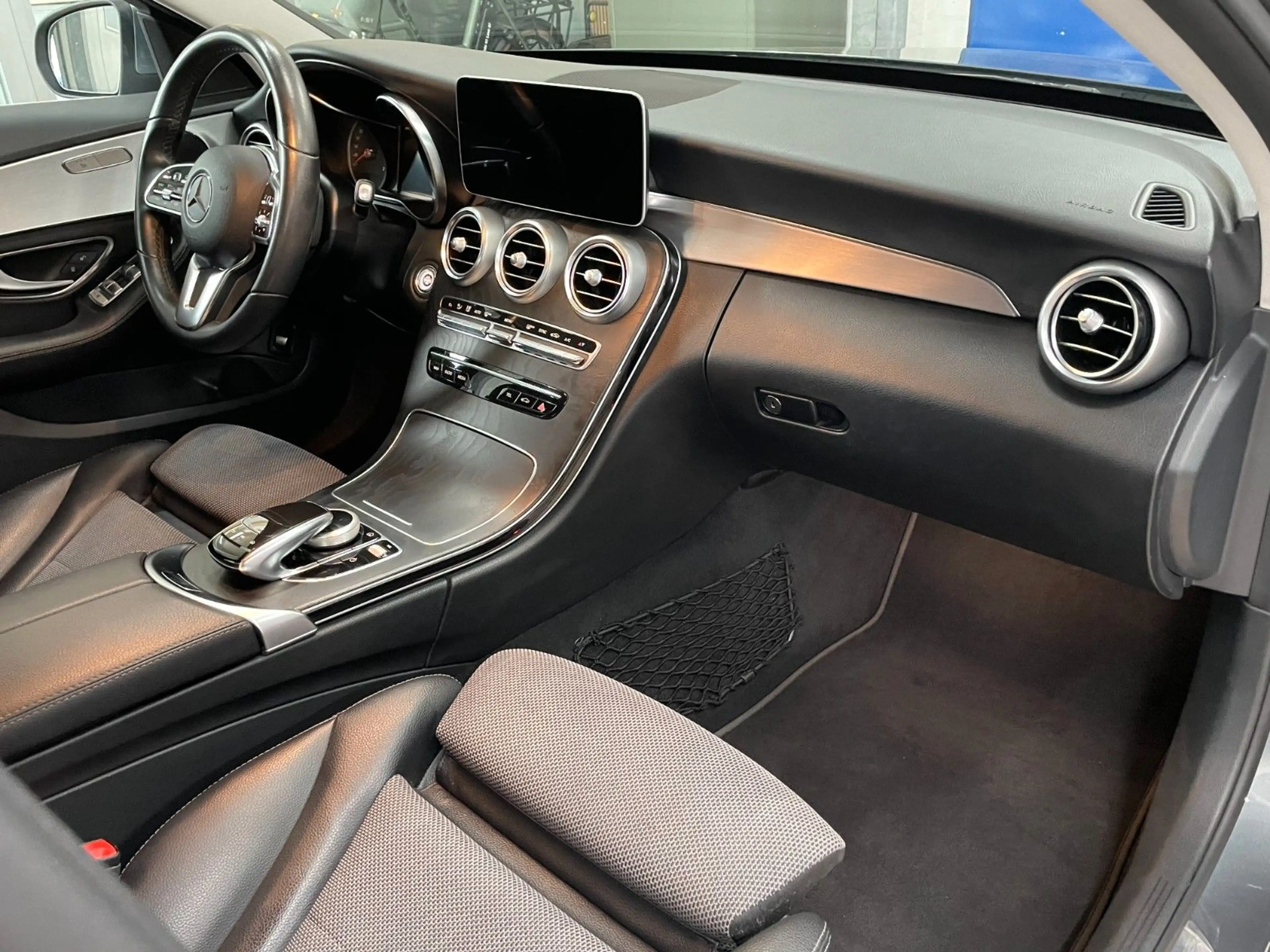 Mercedes-Benz C 180 T 9G/AMBI/KLIMA/LED/SHZ/NAVI/KAMERA/AHK — photo 11