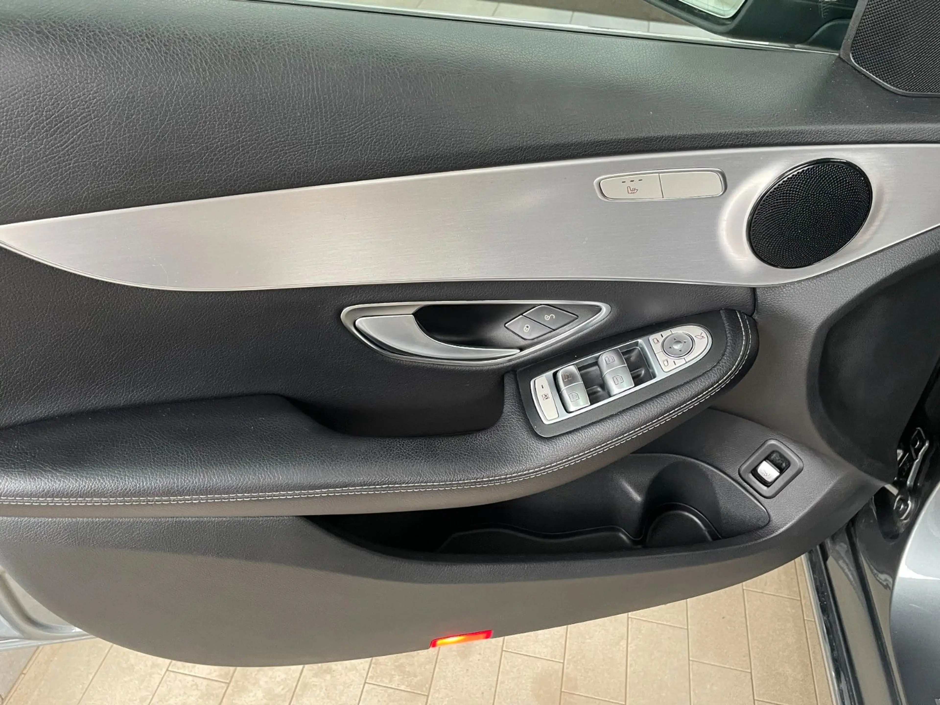 Mercedes-Benz C 180 T 9G/AMBI/KLIMA/LED/SHZ/NAVI/KAMERA/AHK — photo 5