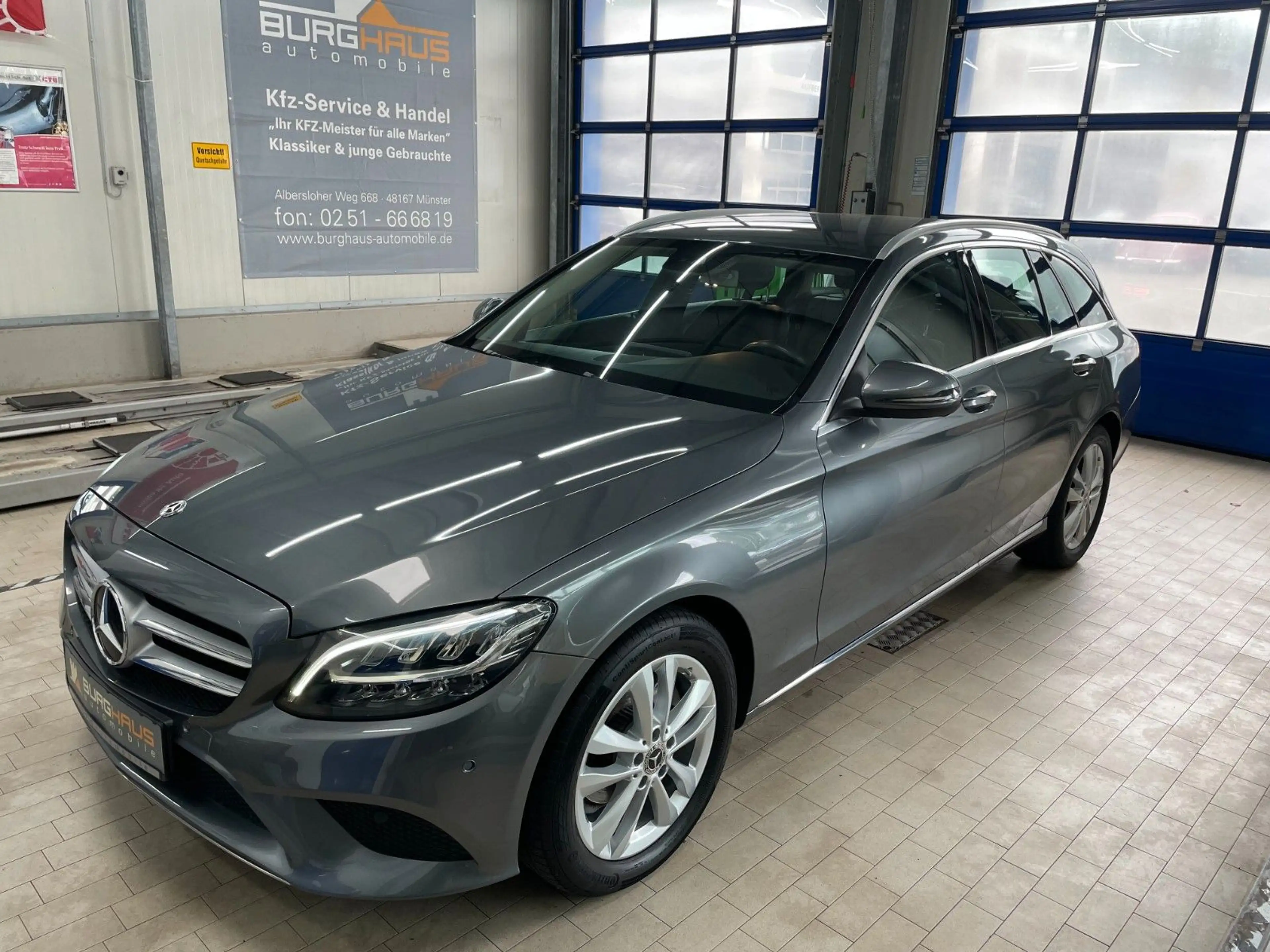 Mercedes-Benz C 180 T 9G/AMBI/KLIMA/LED/SHZ/NAVI/KAMERA/AHK