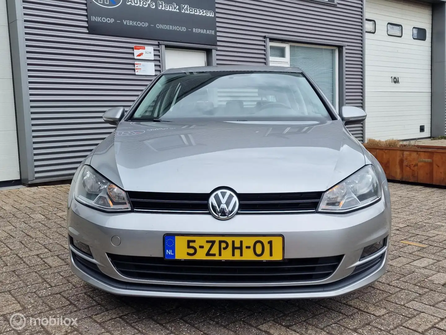 Volkswagen Golf 7 5-deurs 1.2TSi Trend Edition Navi LM Cruise Gris - 2