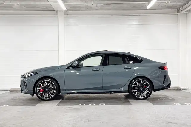 BMW 2 Series view 2