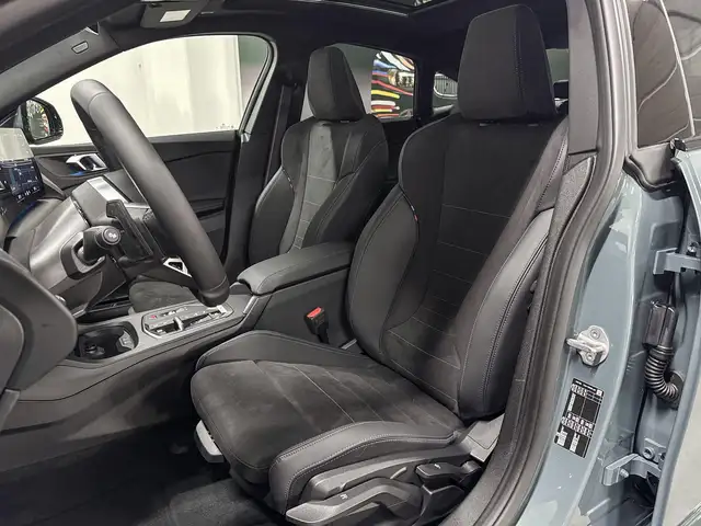 BMW 2 Series view 10