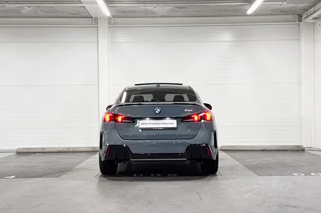 BMW 2 Series view 8