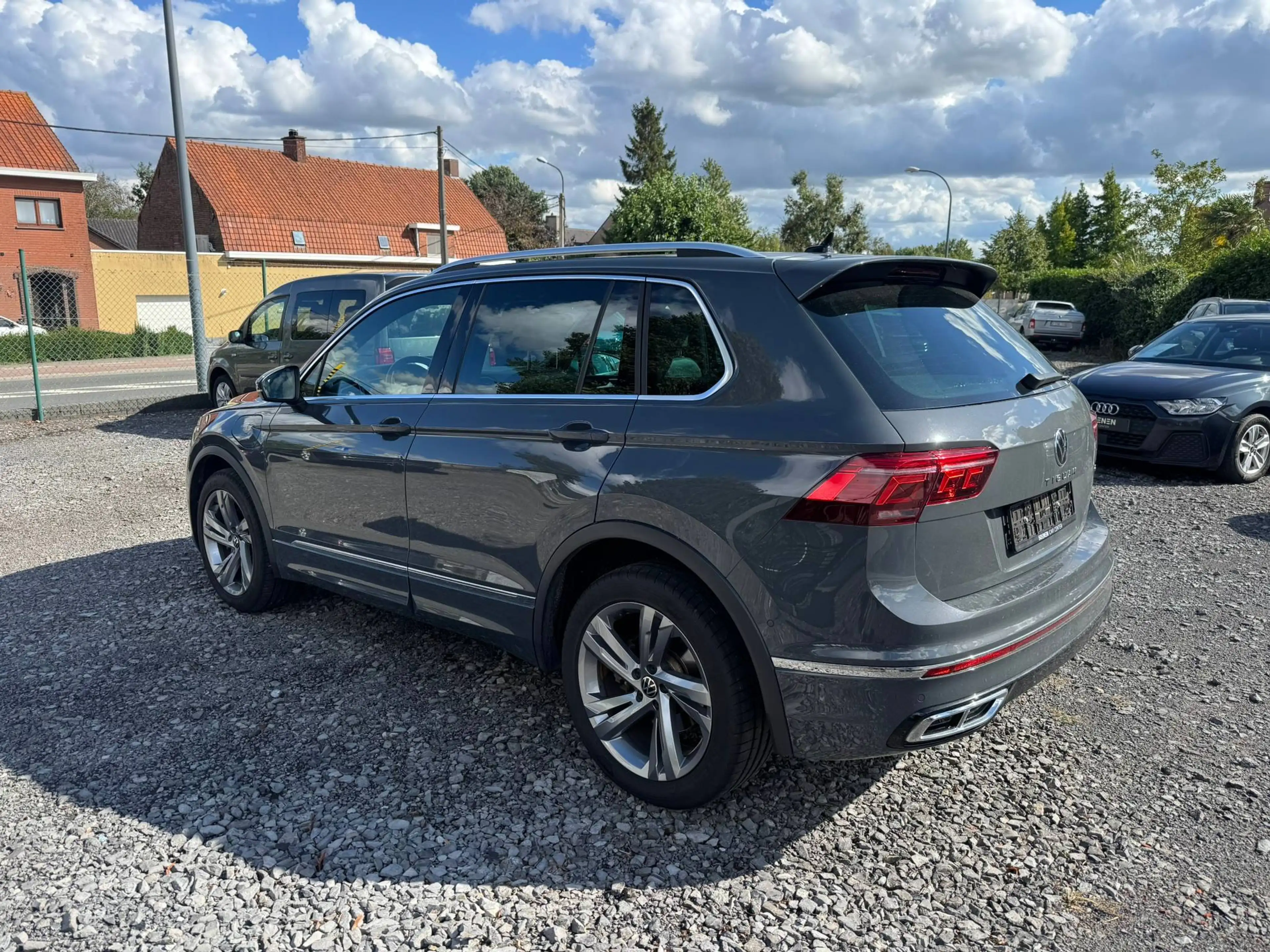 Volkswagen Tiguan Tiguan eHybrid 1.4 R-Line Business Premium OPF DSG (180 kW) — photo 3