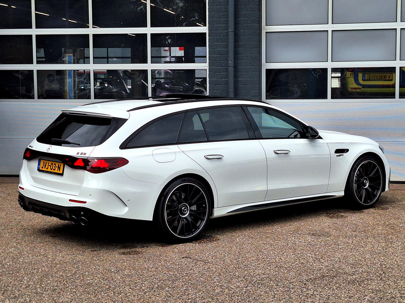 Mercedes-Benz E 53 AMG Estate AMG HYBRID 4MATIC+ | Panoramadak | Night Pa — photo 3