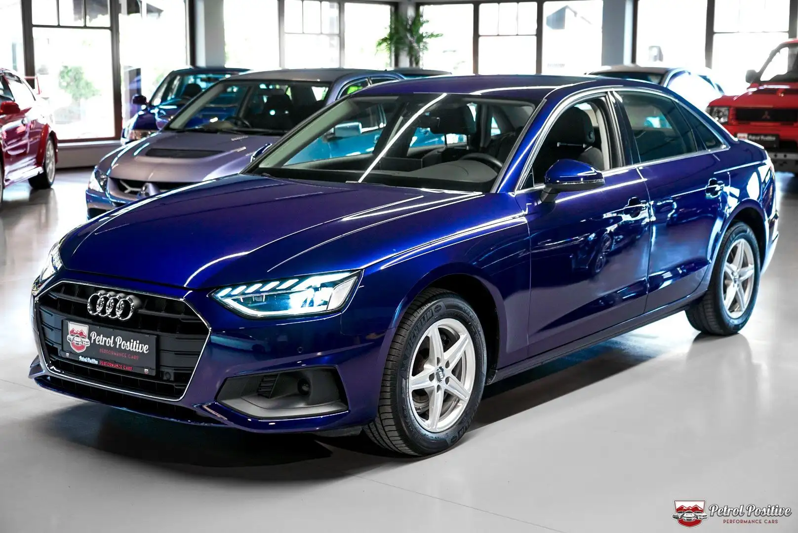Audi A4 30 TDI Sport S-tronic Sonderlackierung LED*NAVI*V Blau - 1