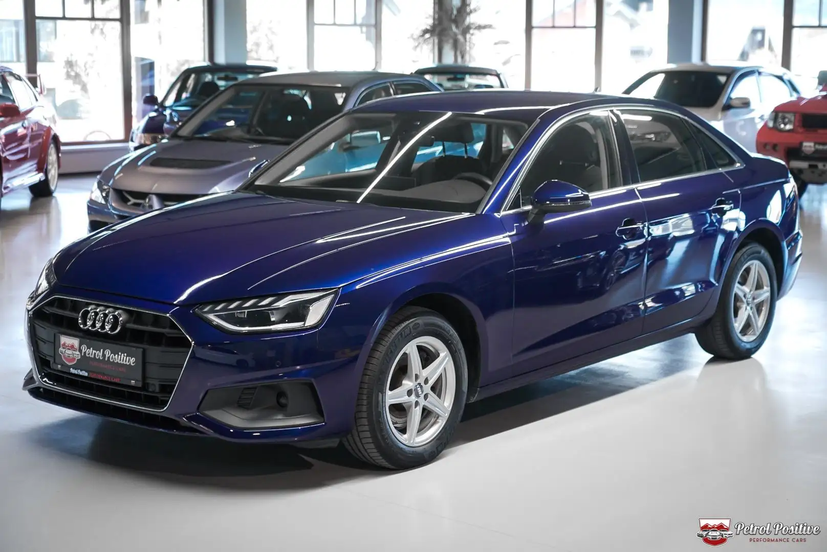 Audi A4 30 TDI Sport S-tronic Sonderlackierung LED*NAVI*V Blau - 2