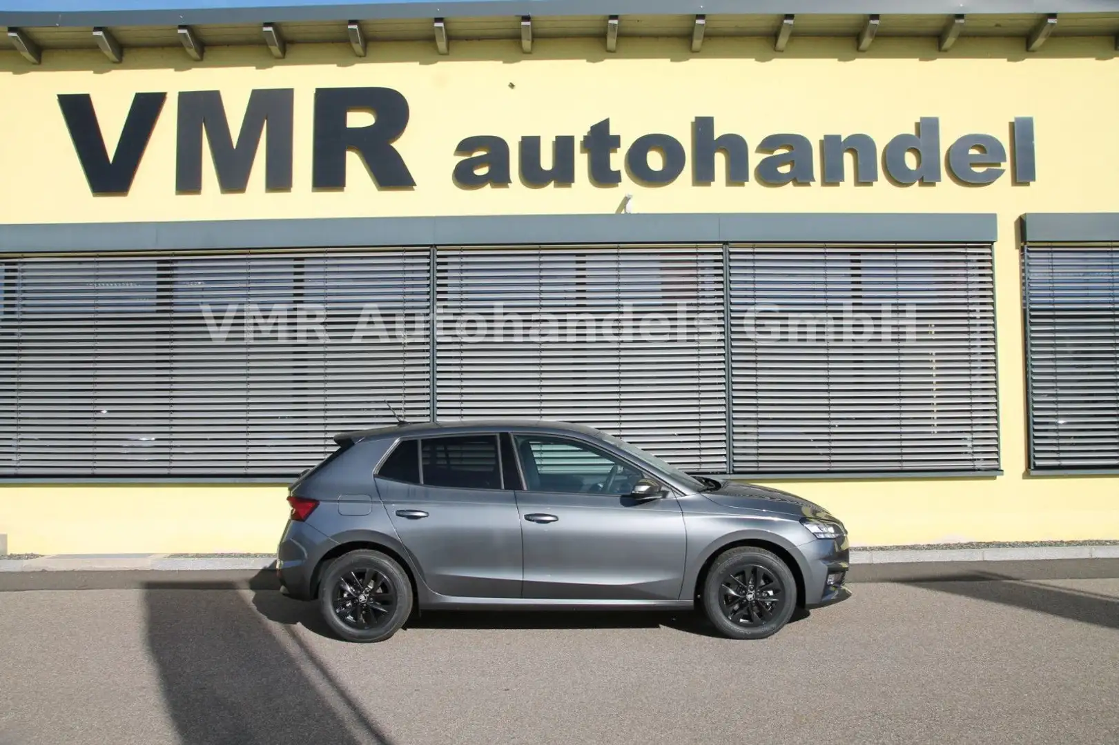 Skoda Fabia 1.0 TSI 130 Jahre *5J.Garantie*Kamera*SHZ* Gris - 1