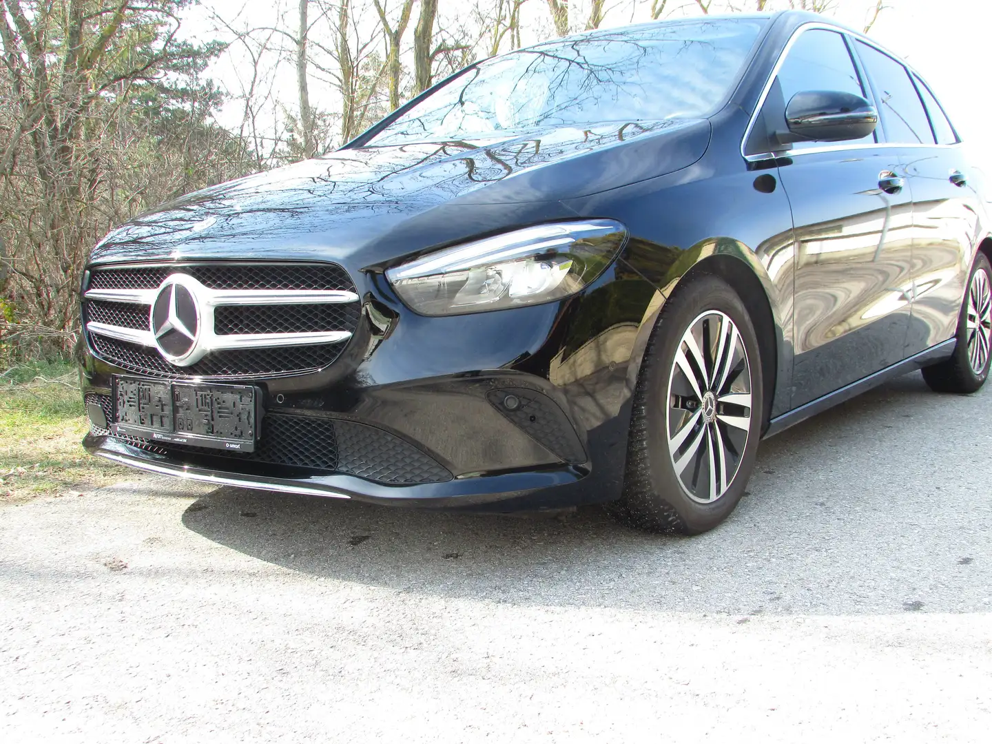 Mercedes-Benz B 180 B 180 d Aut. Schwarz - 1